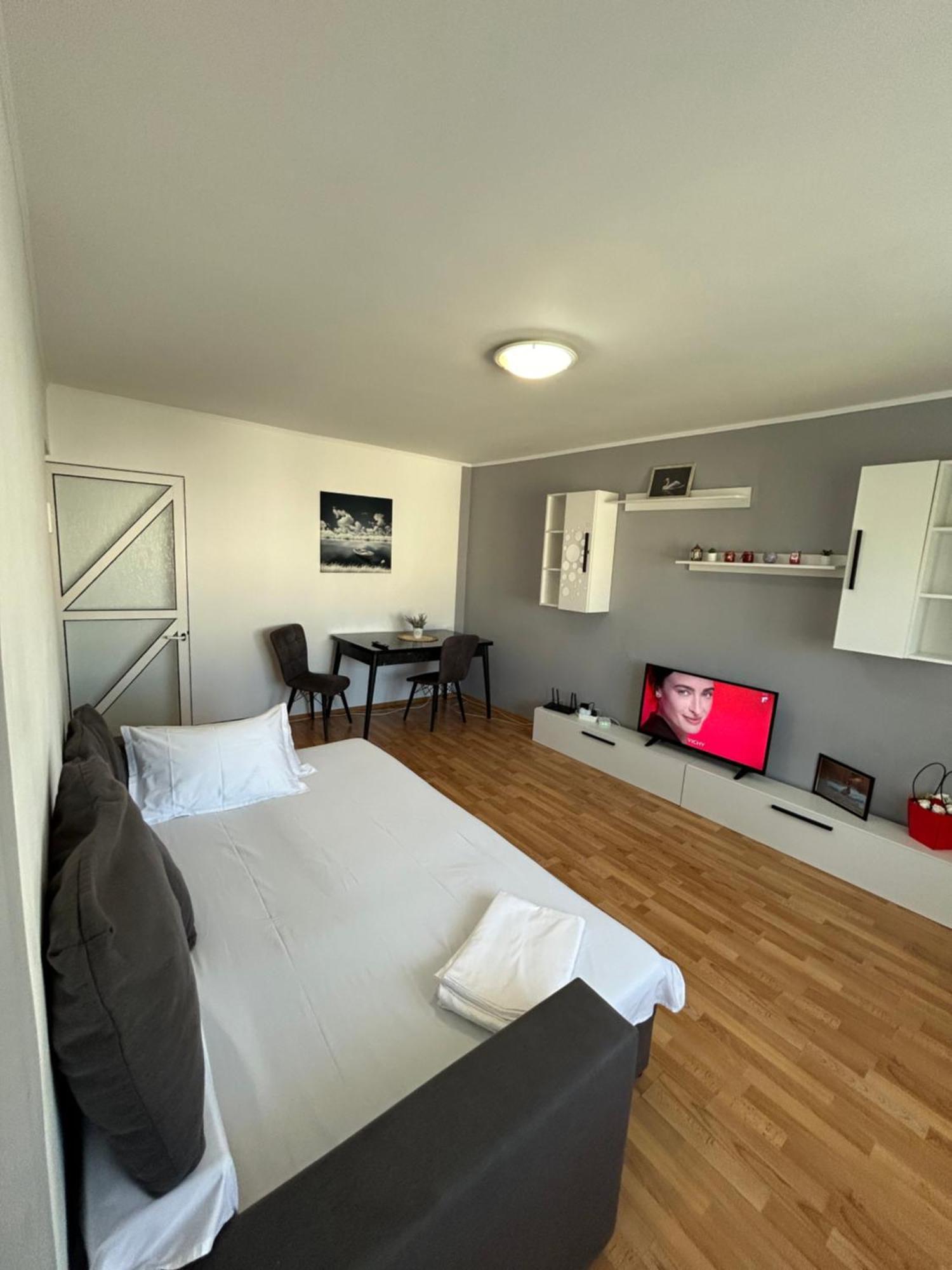 Sj Apartment Tulcea Eksteriør billede